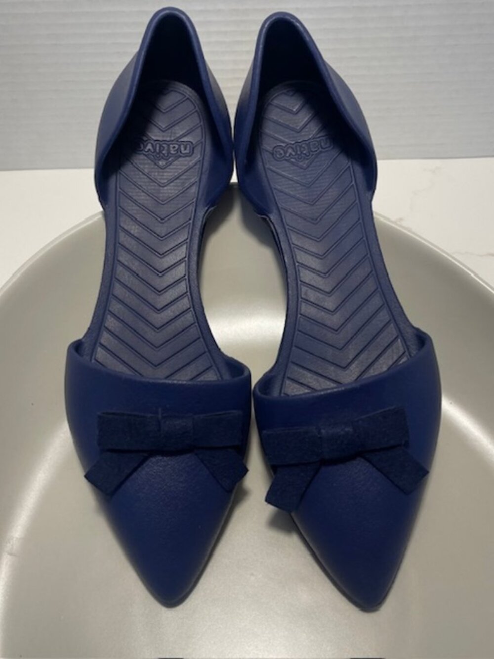 NATIVE Audrey D'orsay Navy jelly-style flats with bow. Size 8M.